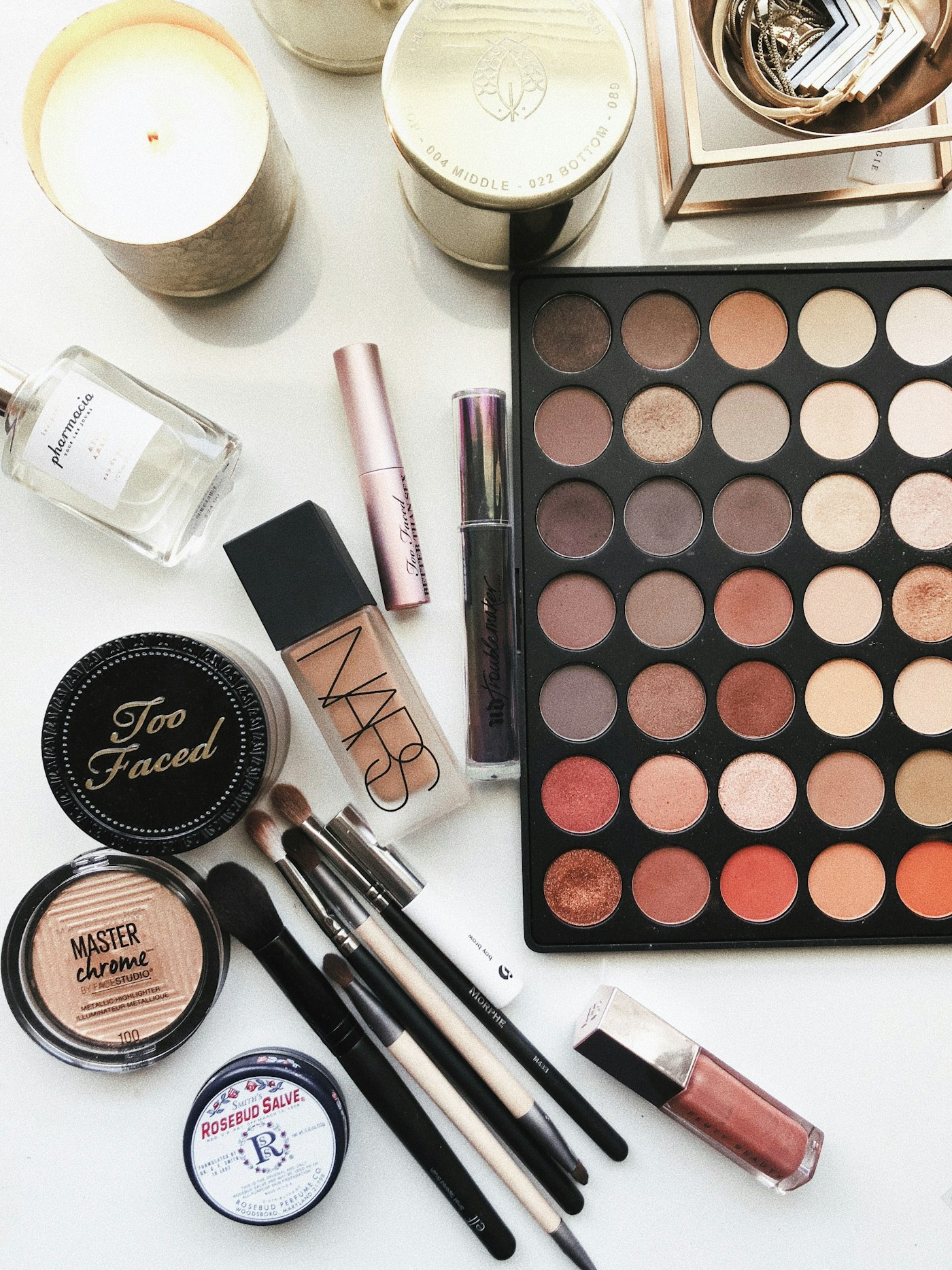 Interior calm and beauty rituals at Jugnu's Salon